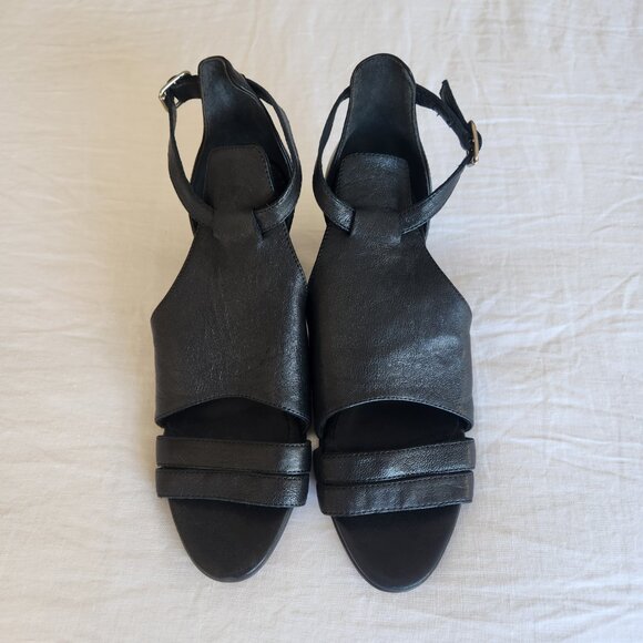 Emanuele Crasto Women’s Black Leather Sandals Ankle Buckle 42 10.5 EUC - Picture 2 of 7